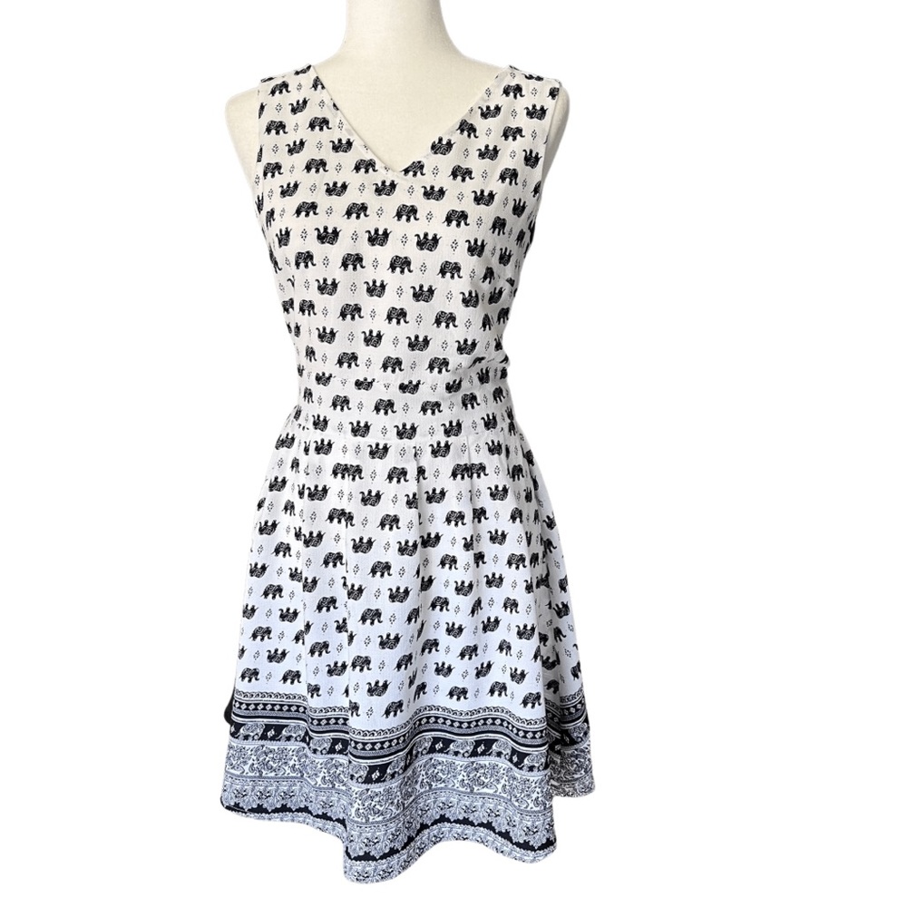 EUC- Elephant print dress